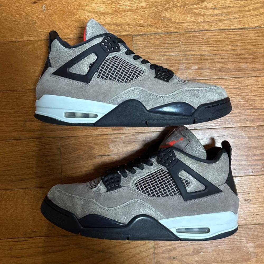 Air Jordan 4 Retro ‘Taupe Haze’